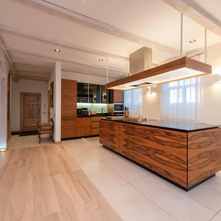 Townhouse In *